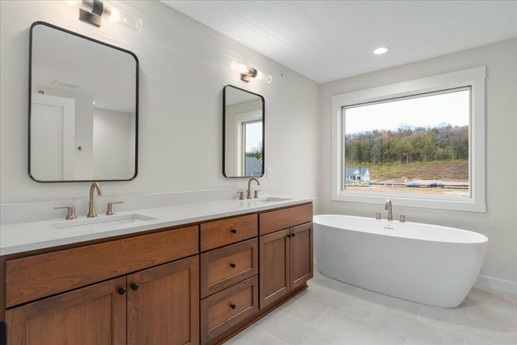 20-Bedroom 1 Bathroom
